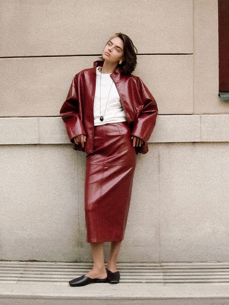 Women's Faux Leather Jacket in Retro Motorcycle Style Stand Up Collar Zipper Jacket Autumn Winter