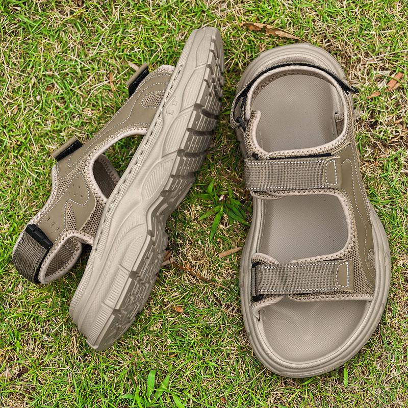 Fashion 2025 New Men Casual Moccasin Summer Outdoor Shoes Genuine Leather Sandals Classic Men's Beach All-match Sandals Leisure Flats