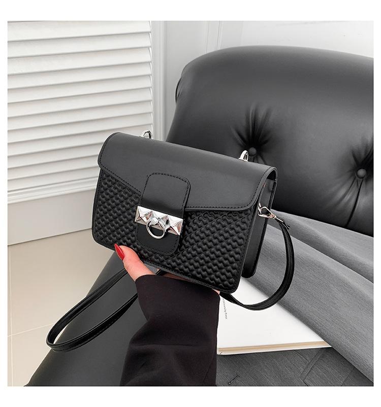 Handbag bag women's 2024 early spring new popular fashion solid color small square bag casual simple shoulder messenger bag tide