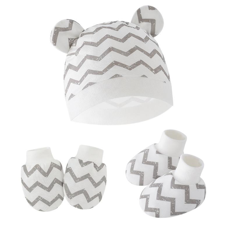 Newborn Newborn Baby Hat Anti Scratch Gloves Protective Foot Cover Three Piece Set Baby Hat Baby Hat