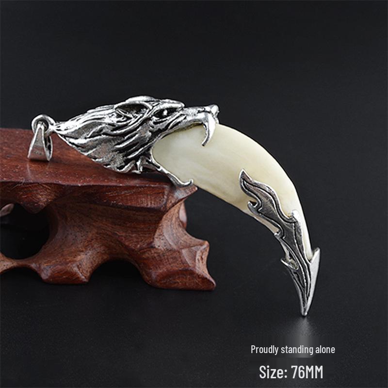 Wolf Fang Pendant: Domineering Amulet & Gift for Men & Women