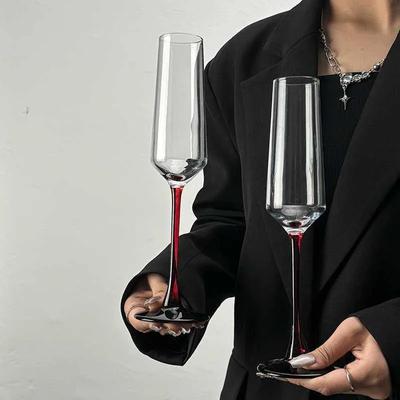 Verre à Champagne à Levier Rouge Style Européen Maison Sensation Premium Verre Créatif Verre à Vin Rouge Verre Highball Set à Vin Haut de Gamme