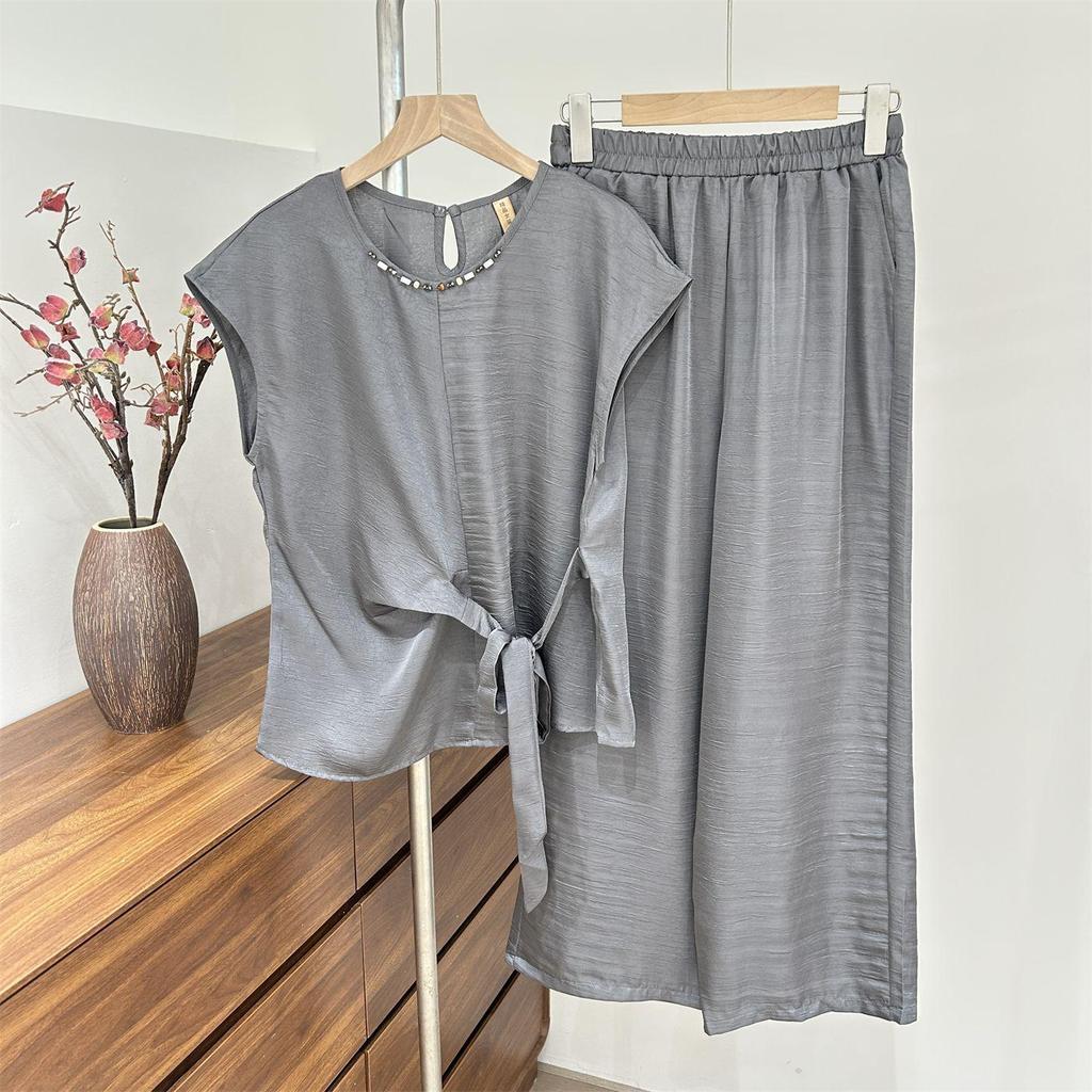 Elegant Ice Silk T-shirt & Casual Pants Set for Young Mothers - Summer Style, Age-Defying, Perfect for Middle-Aged & Seniors