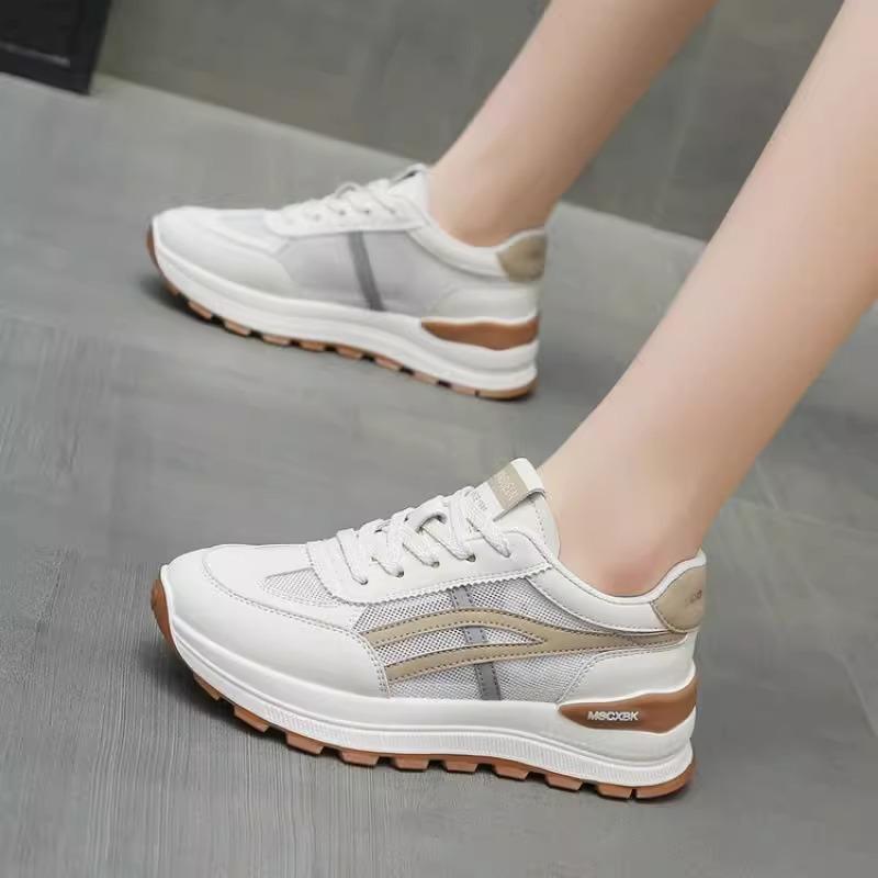 2025 Spring and Summer New Mesh Breathable Versatile Women's Shoes Popular Casual Soft Sole Stepping On Shit Feeling Sports Running Shoes