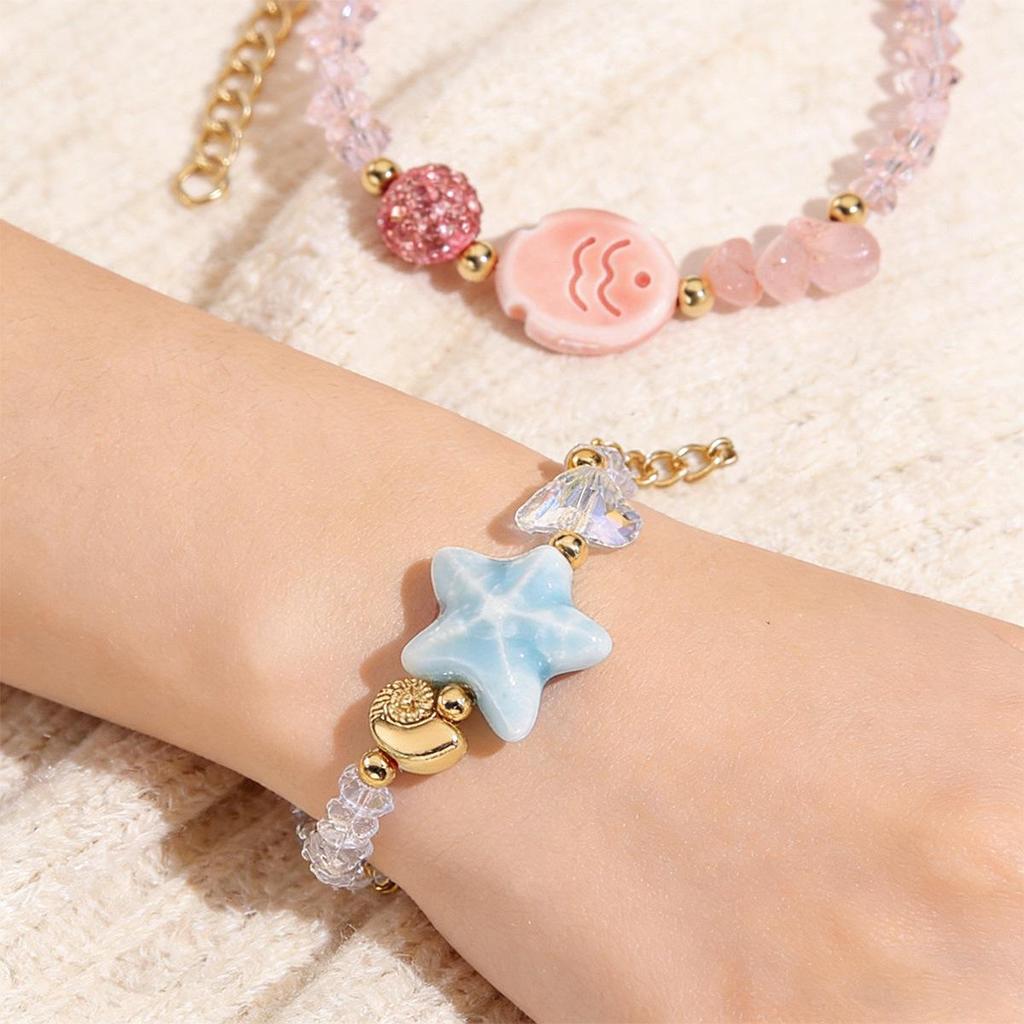 Seaside Elegance: Starfish & Shell Bead Bracelet with Oceanic Flair