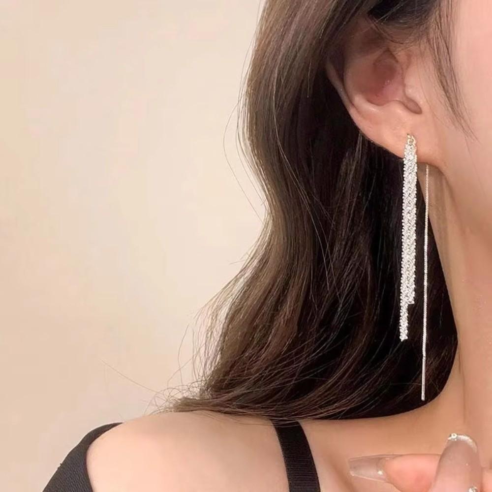 1 Pair Trend Rhinestone Long Tassel Drop Earrings Silver Color Crystal Chain Drop Earrings Shiny Bling Earring Jewelry Women