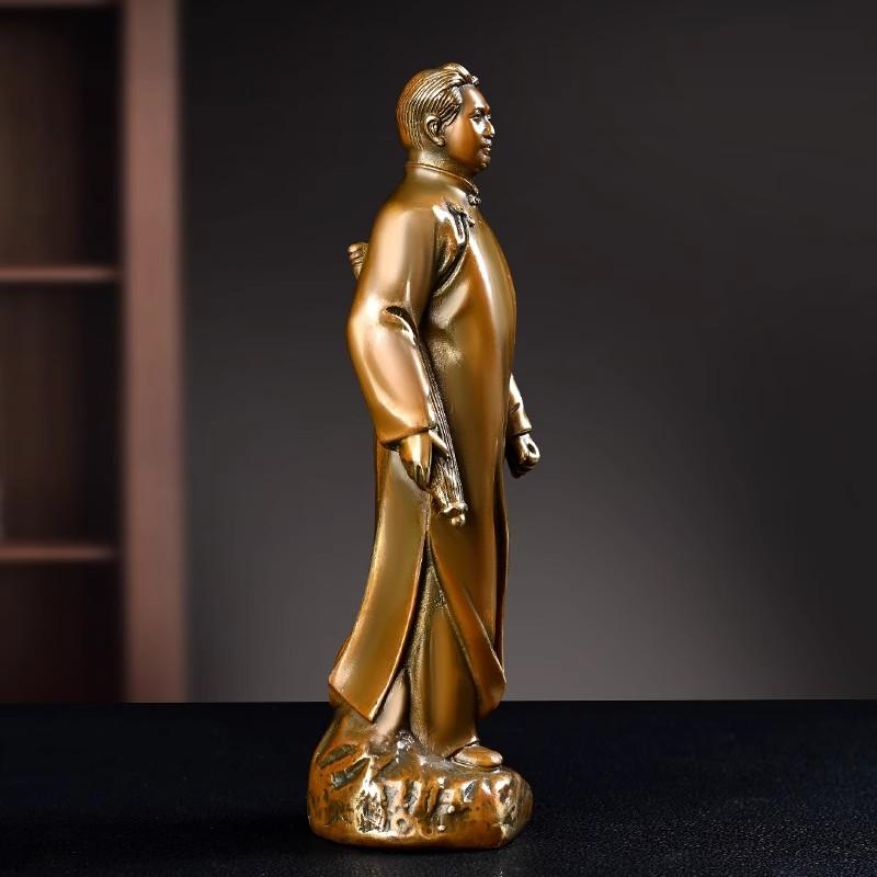 Ornaments a Pure Copper Statue of Chairman Mao Zedong, a Great Man,home and Office Decoration