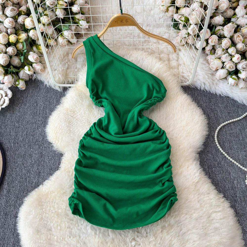 A Slanted Collar Dress for Spring Slimming and Shaping Women's Wear