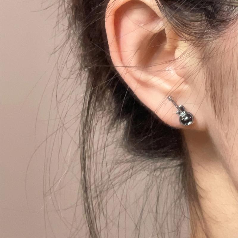 Asymmetrischer Gitarren-Musiknoten-Ohrstecker Zirkonia Statement-Ohrring Stecker Zarter Schmuck Geschenk Frauen Mädchen Empfindliches Ohr
