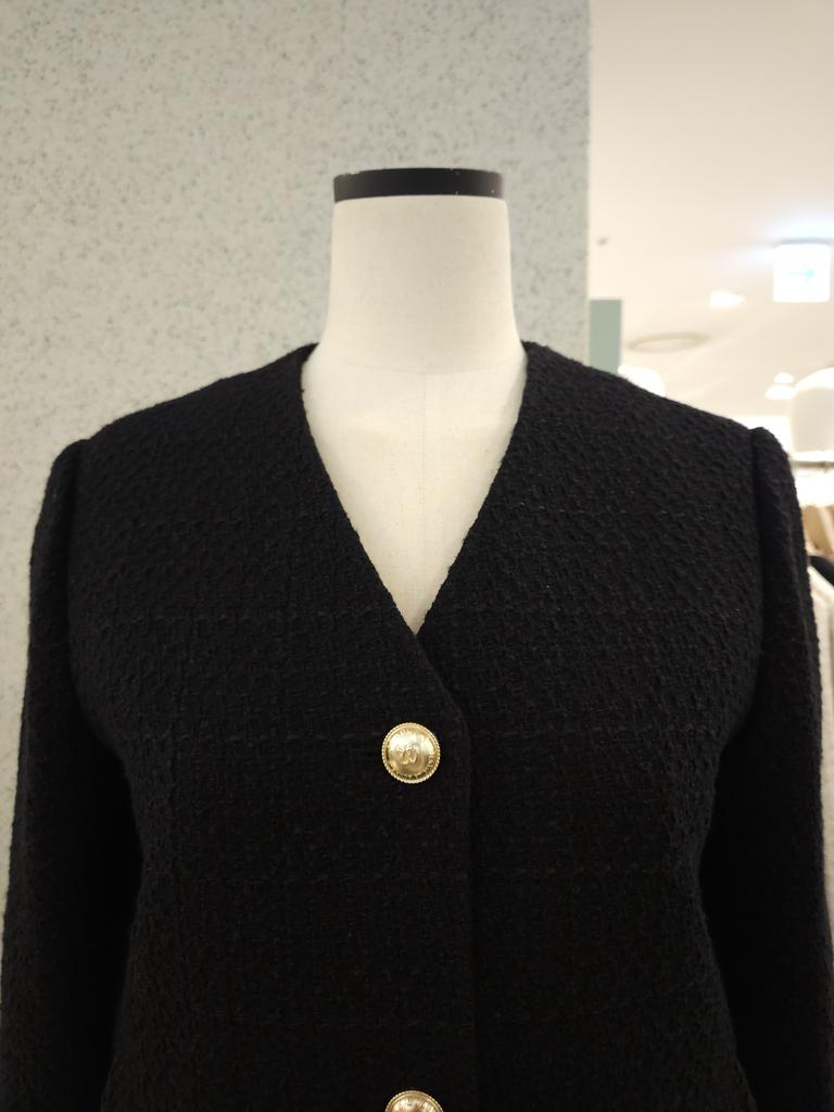 Tweed V-Neck Cropped Jacket TWWJKP52090