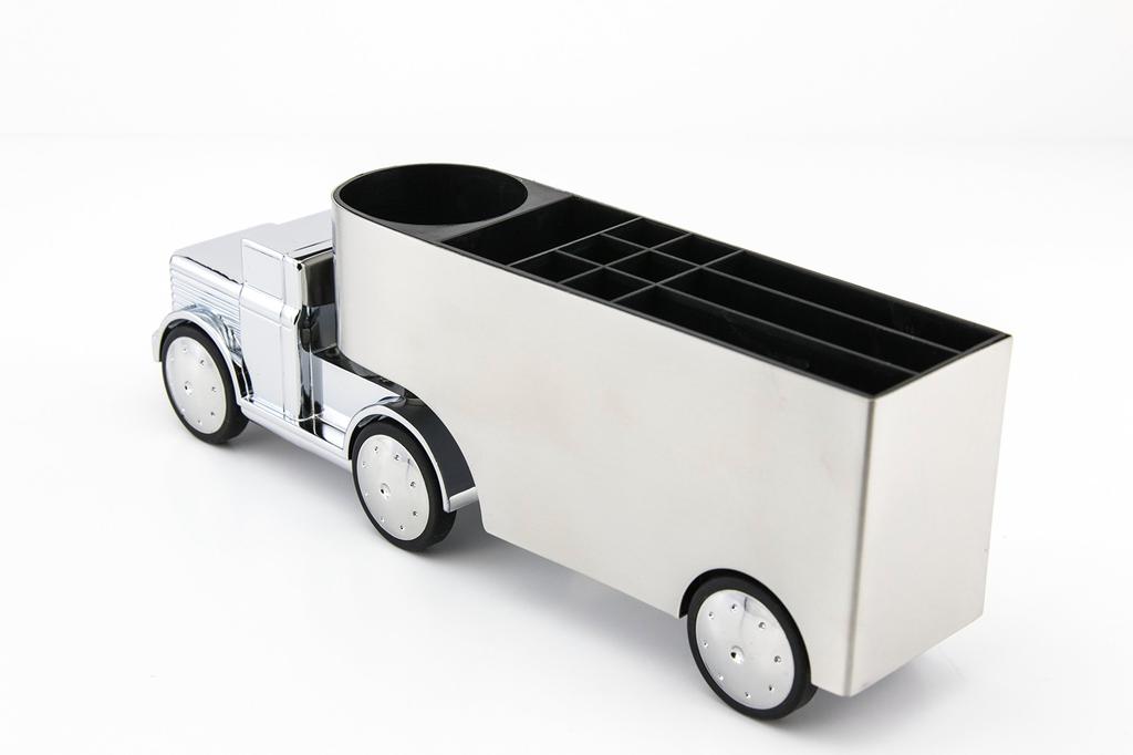 TROIKA Trailer-Style Paperweight Office Tracker