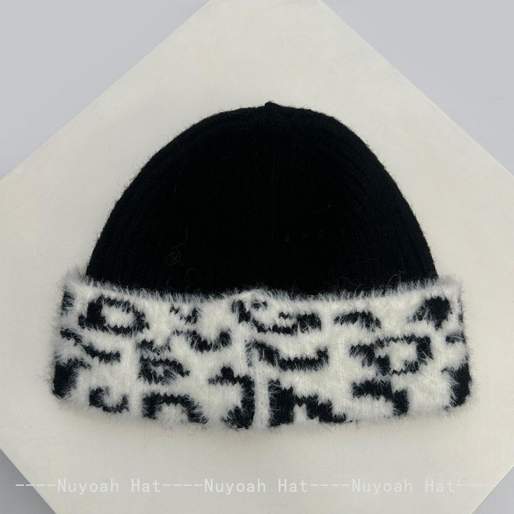 New Men Women Color Block Retro Letters Knitted Hats Warm Casual Fashion Korean Beanies Outdoor Versatile Travel Personal Niche