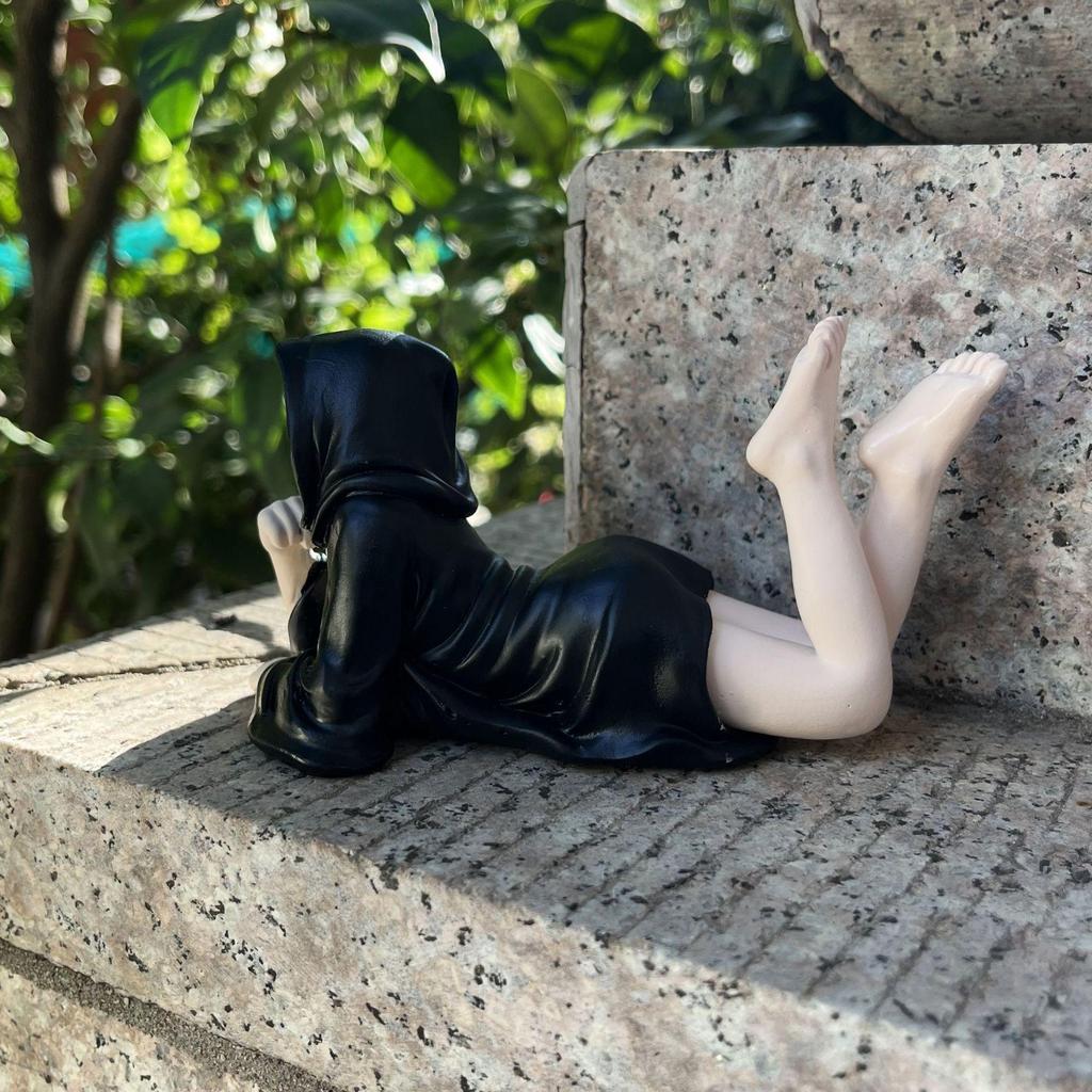 3D Záhadná socha Kreativní gotická černá róba Figurka královny Socha na polici Figurky