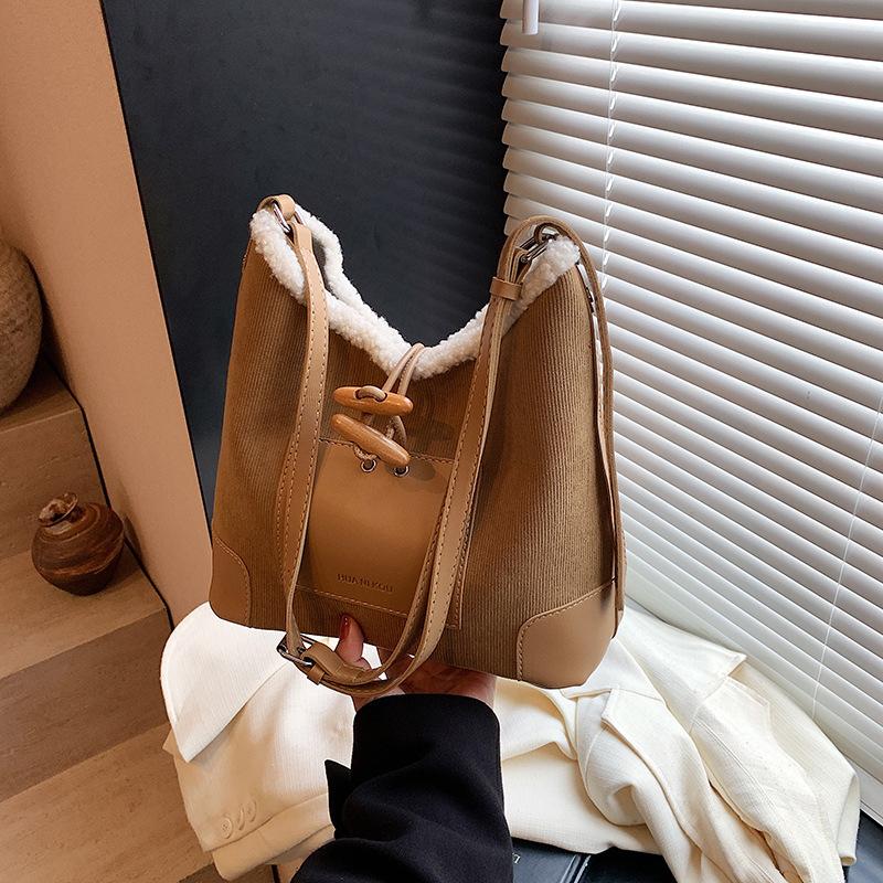 Bag Women's Large-capacity New Fashionable Versatile Casual Messenger Bag