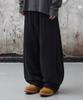 AGOD Side Pleat Curved Sweatpants [Black]