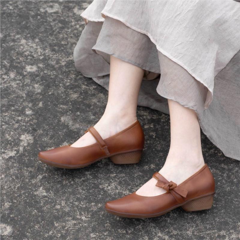Johnature Ekte Lær Damepumps Retro Sauskinn Myksålede Komfortable Mellomhælede Sko