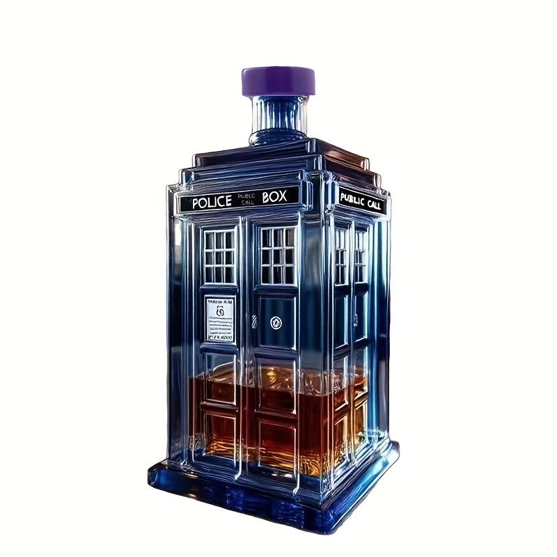 Ein kreativ gestalteter Dekanter in Form einer Polizeistation, eine einzigartig gestaltete 300-ml-Whiskyflasche, ein Mini-tragbarer Spirituosenspender