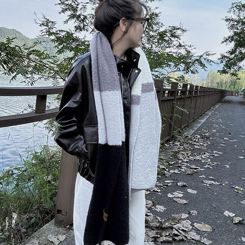 Dopamine rainbow scarf women's autumn and winter new niche design shawl thickened warm high-end long scarf