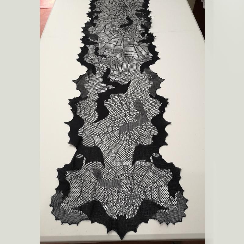 Gruselige Halloween-Dekoration 13x68 Zoll Schwarzer Tischläufer, Wasserabweisend mit Spinnennetz- und Fledermausmotiven für festliches Speisen