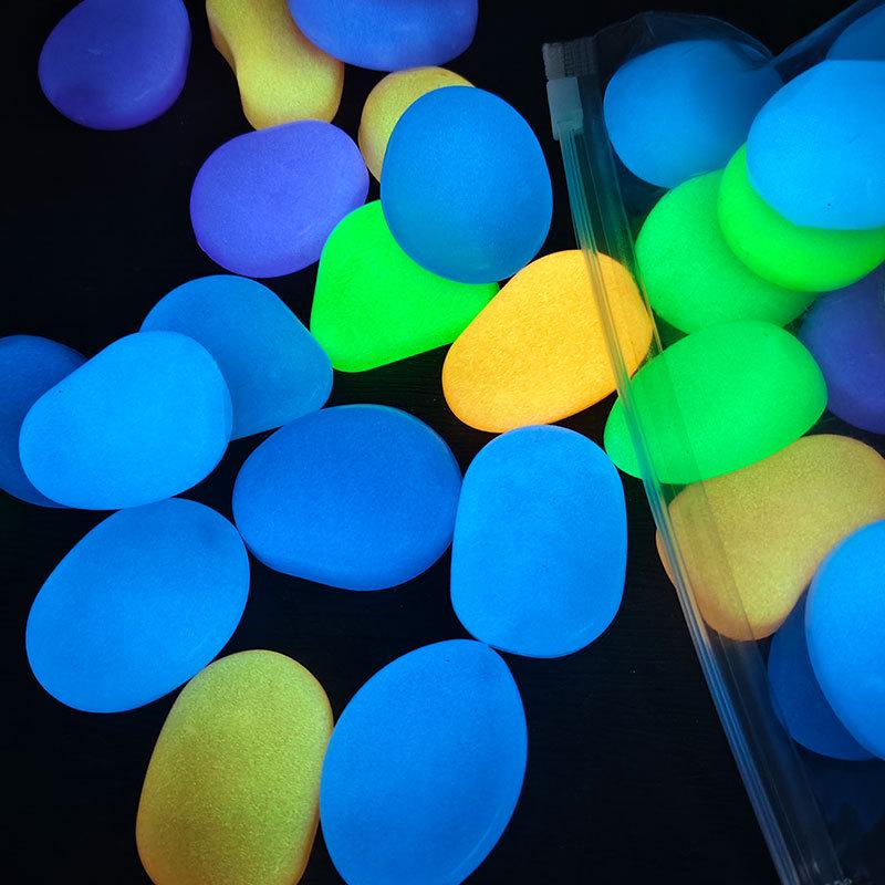 4.5cm Large Colored Luminous Stone for Fish Tank and Garden Landscaping - 15g, Glows At Night.