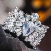 Huitan Luxurious Finger Rings for Women with Dazzling Cubic Zirconia Fashion Gorgeous for Wedding Chic Noble Accessories