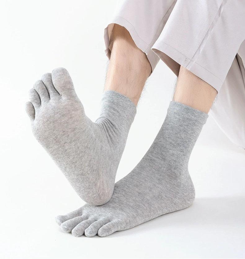 5 pairs of men's solid color five finger socks simple cotton Toe socks odor resistant and breathable split toe socks