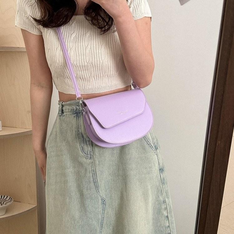 Stylish Minimalist Pu Crossbody Bag For Women In Trendy Saddle Design Ideal For Casual Commuting