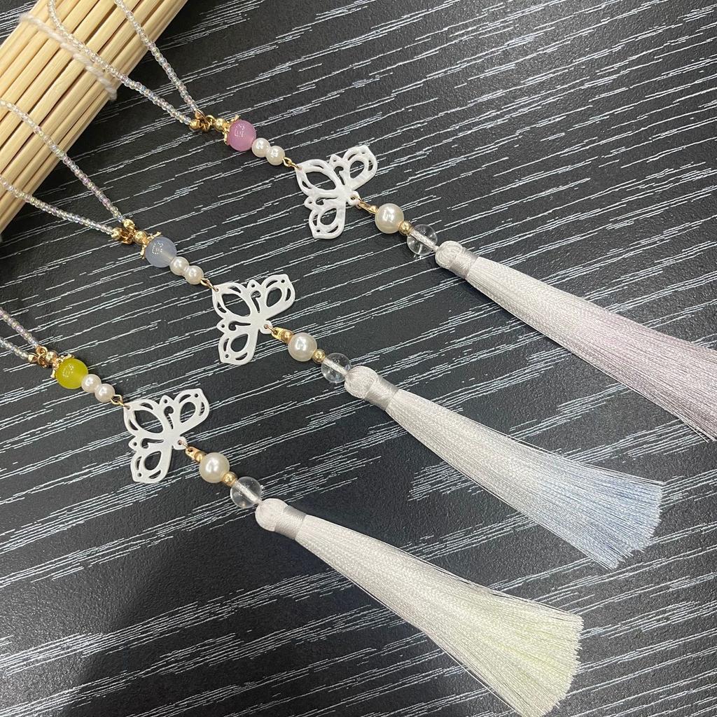 Handmade Keychain Pendant Jewelry Practical Hollow Flower Pendant Keychain Jewelry Dainty Tassels Hangings Accessory