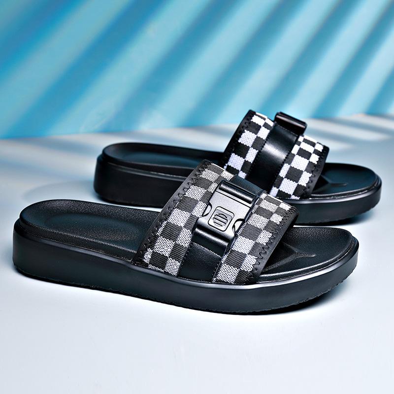 Fashion Summer Fashion Soft Soles Lightweight Beach Shoes for Men Fashion Casual Grid Designer Slippers Man High Quality Slipper Shoe