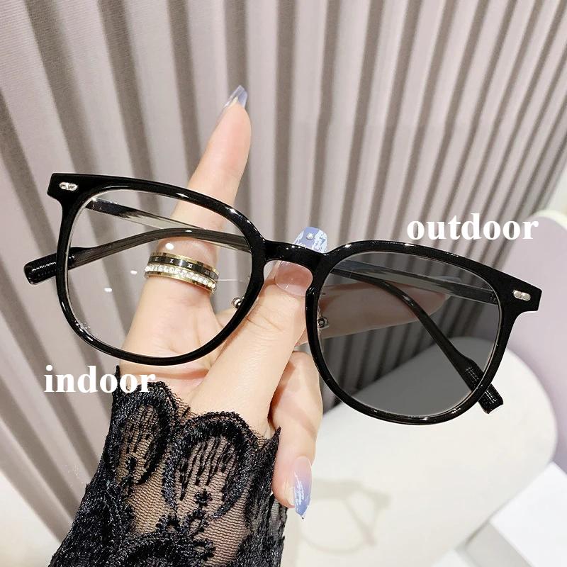2025 Color Changing Myopia Glasses for Women Men Retro Round Anti Blue Light Near Sight Glasses Ultra Light Diopter Eyeglasses
