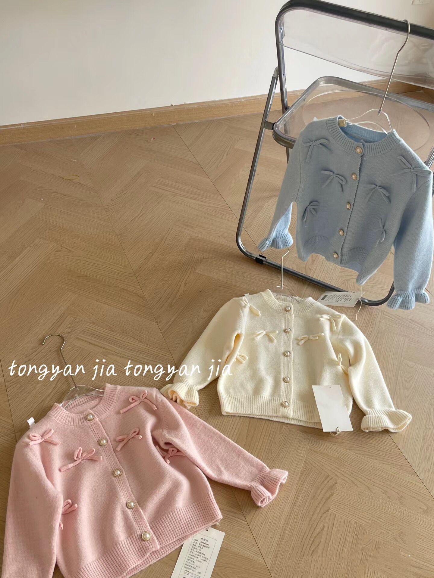 

Кардиган с бантом для девочек осень/зима 2024 г.: Милый свитер в корейском стиле 130 cm бежевый