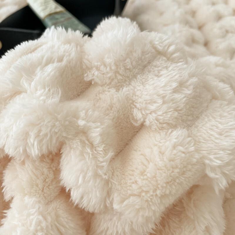 LISM Winter Golden Velvet Single Layer Blanket
