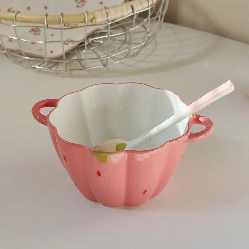 Charming Ceramic Double-Ear Berry Petal Bowl for Fruit, Salad, or Noodles - Anti-Scald Design.