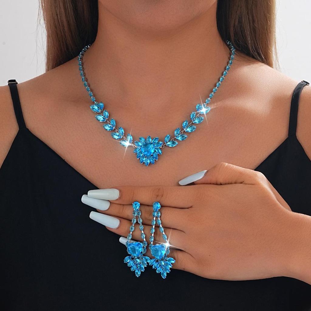 European-American Rhinestone Teardrop Necklace & Earring Set: Korean-Style Bridal Temperament Collarbone Chain Jewelry for Women