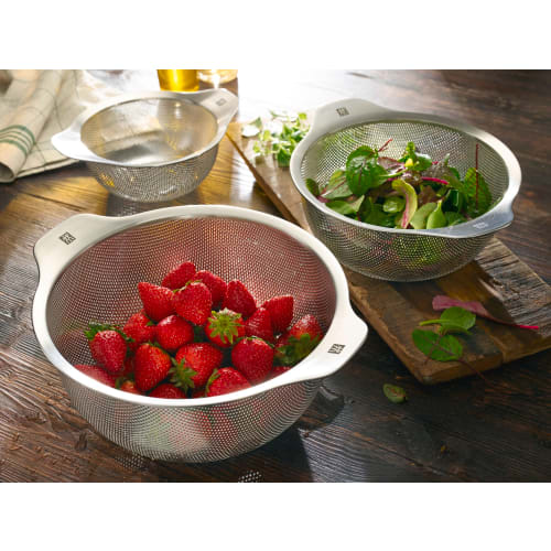 ZWILLING J.A. Henckels ZWILLING "Table Strainer 20cm" Colander Colander Punching Stainless Steel [Authorized Japanese Product] 39643-020