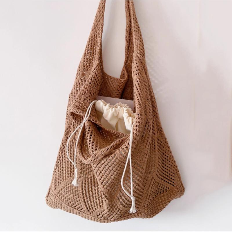 

Yogodlns Summer Beach Crochet Shoulder Bag for Women Lightweight Knitted Tote Handbag Summer Shopping Travel Shoulder Purse 37x2x29cm светло-коричневого