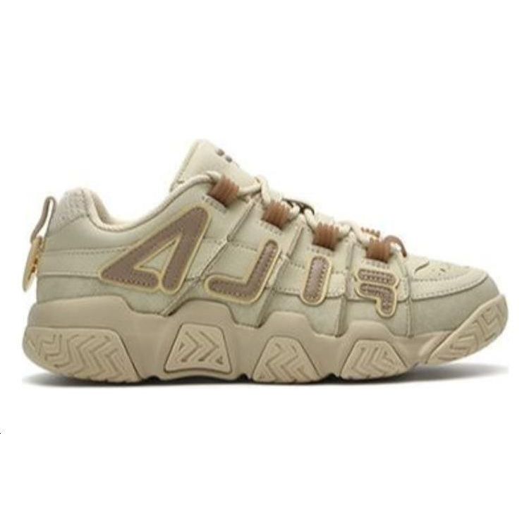 Fila Fusion Buster Comfortable Simple Low-Top Basketball Shoes Women Sneakers Beige T12W343201FAL