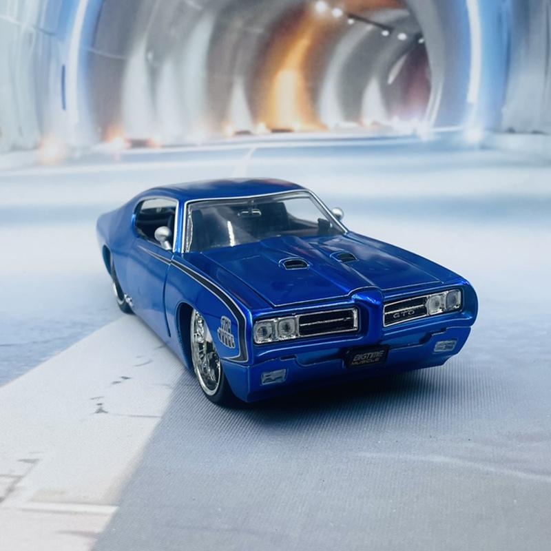 JADA 1:24 FireBird GTO JUDGE 1969 Alloy Car Diecasts & Toy Vehicles Car Model Miniature Scale Model Car For Children