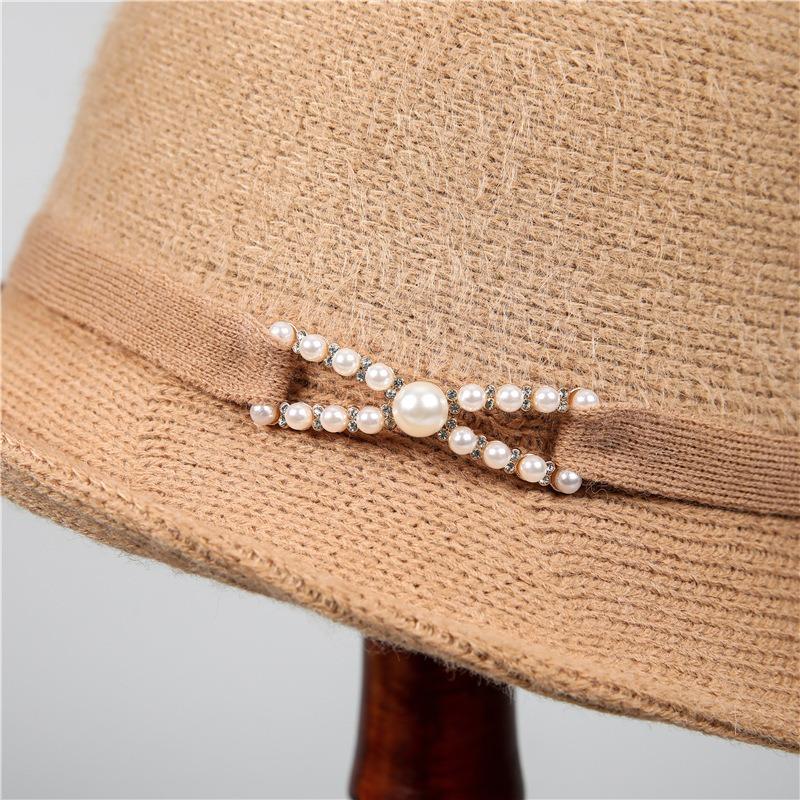 Pearl Warped Edge Fisherman's Hat for Women, Versatile In Autumn and Winter, Showing a Small Face and Cold-proof Middle-aged Basin Hat