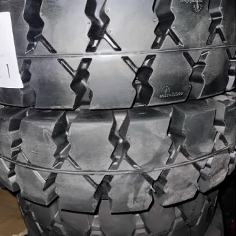 Fengjin Zhu Forklift Solid Tire