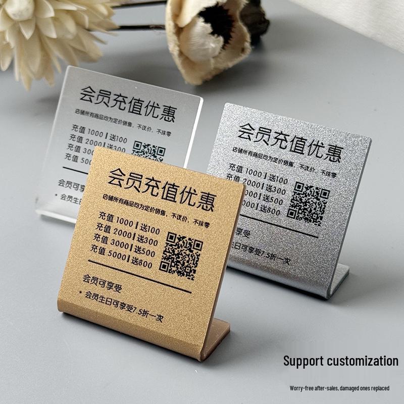 VIP-Tischaufsteller & Hängeschild