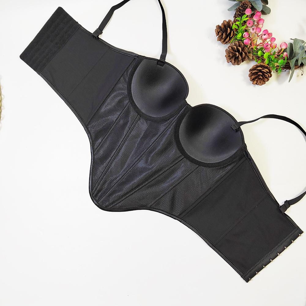 Corsés, ropa de mujer moderna y elegante