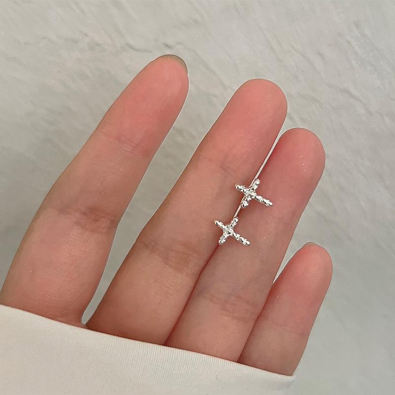 S925 Silver Stud Earrings Women's Ear Hole Earrings Niche Design Earbone Studs High-end Earrings
