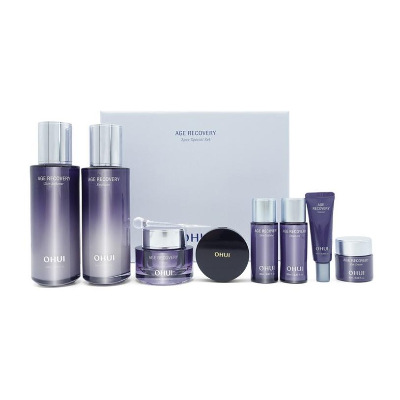 

Ohui Специальный набор из 3 средств для восстановления молодости (Смягчающий лосьон для кожи 150 мл, Эмульсия 140 мл, Крем 25 мл + Случайный подарок) #1set