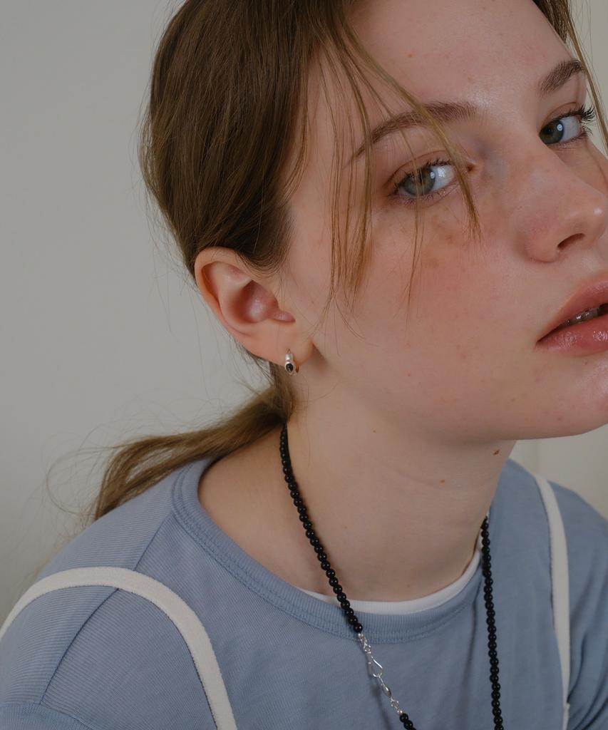 Reve Petit Stone Earrings -Black