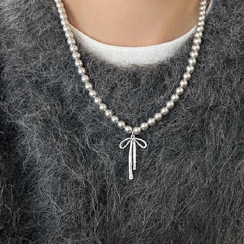 Y2K Aesthetic Bowknot Pendant Necklace for Women Choker Necklace with Gray Pearls Chain Choker Necklaces Accessories