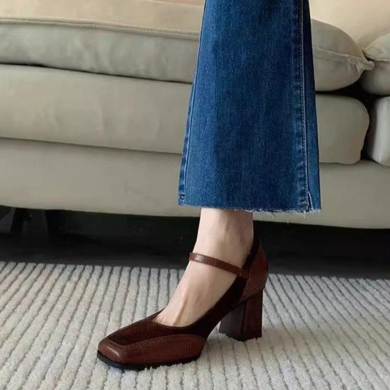 2025 New Fashion French Style Women's Black Square Toe Chunky Heel Thick Sole Buckle Slip-On Pumps Vintage Sandals for Ladies