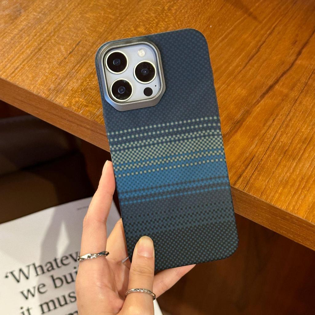 Carbon Fiber Retro Full Coverage Phone Case for Apple 17 Pro Max, 16 Pro Max, 15 Pro Max with Magnetic Kevlar Protection.