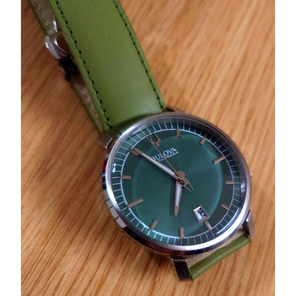 Used BULOVA ACCUTRON II Bulova Accutron II Surveyor Watch Green