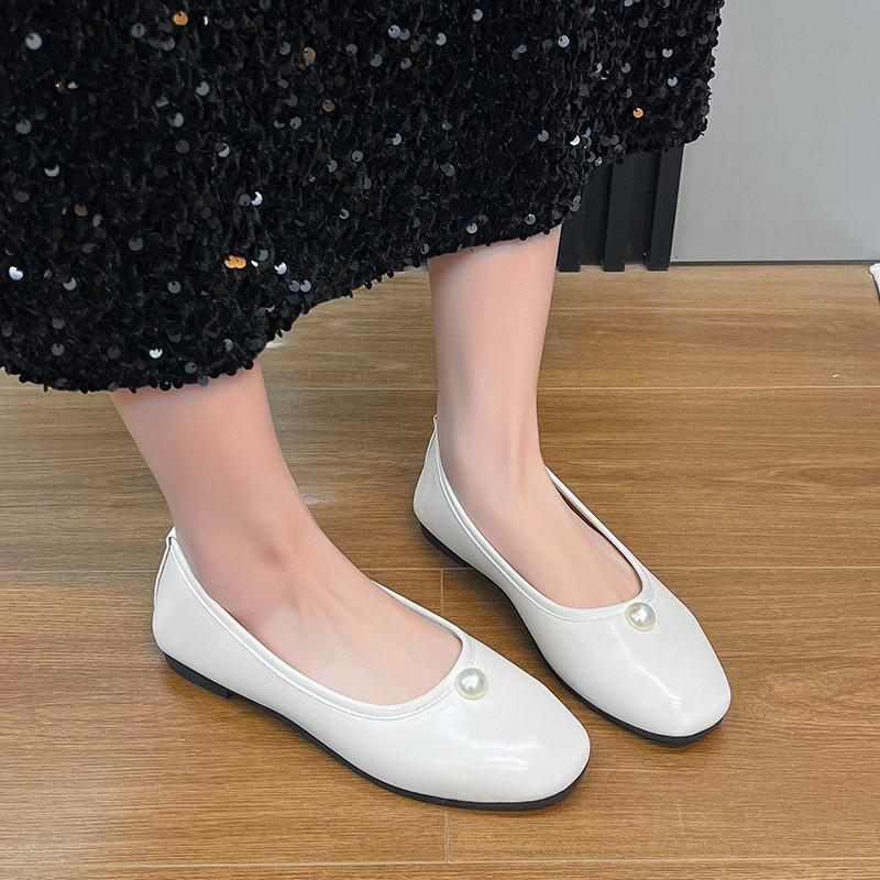 Frühling und Sommer neue einfache weichsohlige Perlen Einzel Schuhe Damen Frühling und Sommer Ein-Pedal flachsohlige Oma Schuhe mit flachem Mund